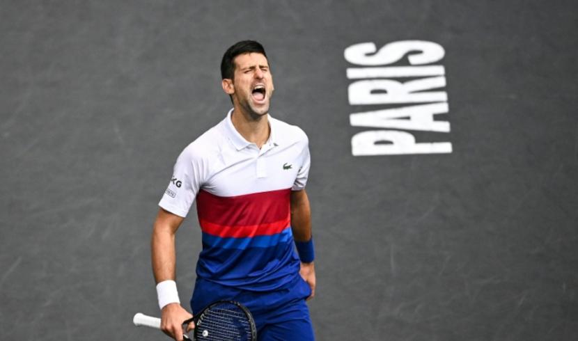 Djokovic dépasse Nadal