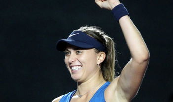 Badosa enchaîne en dominant Sakkari aux WTA Finals 