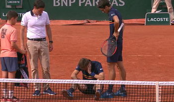 Mahut : J'ai été surpris car la balle (d'Herbert) arrive de derrière et je la prends en pleine oreille