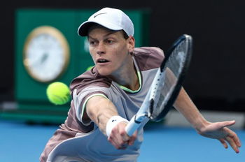 Sinner elimina a Schoolkate y llega a la tercera ronda del Open de Australia