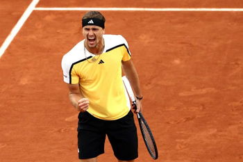 Zverev miraculously pulls through at Roland-Garros!