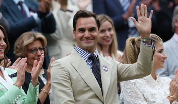 Federer Returns to Wimbledon to Watch Djokovic vs. de Minaur  