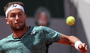 Ruud à un set de rejoindre Nadal en finale