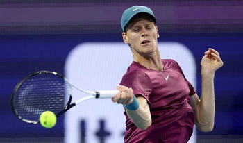 Insolite - Sinner et Djokovic gagnent un échange identique à 10 ans d'intervalle