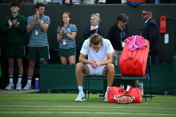 Tsitsipas' anger during a side change due to his setback