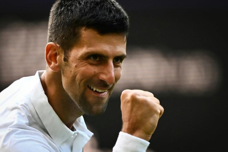 Djokovic lâche un set puis asphyxie Rublev !