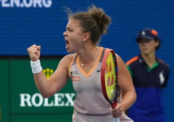 Paolini joins Svitolina in the third round of the Australian Open