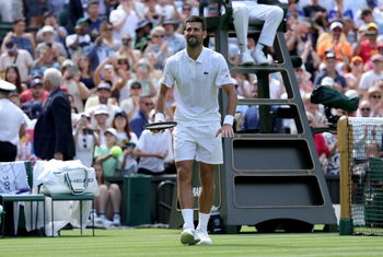 « Je vais célébrer chaque victoire comme ça ! », Djokovic explique sa nouvelle célébration à Wimbledon