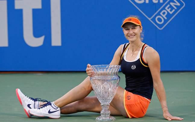 Ekaterina Makarova, ex 8eme en simple, n°1 et championne Olympique en double, devrait annoncer sa retraite au tournoi de Saint-Petersbourg