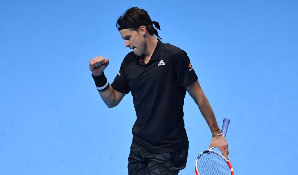 Thiem sort Djokovic pour rallier la finale du Masters ! L'Autrichien était poutant mené 4-0 dans jeu décisif du 3ème set avant de s'imposer