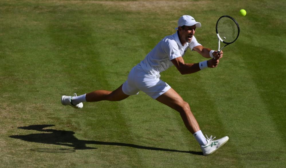 Djokovic à un set du titre à Wimbledon ! Kyrgios a craqué nerveusement dans cette fin de 3e set, à 4/4 40-0, offrant le break au Serbe