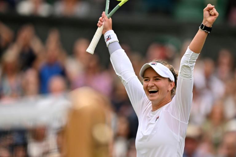 Krejcikova a célébré son titre avec la chanteuse P!nk (Pink)