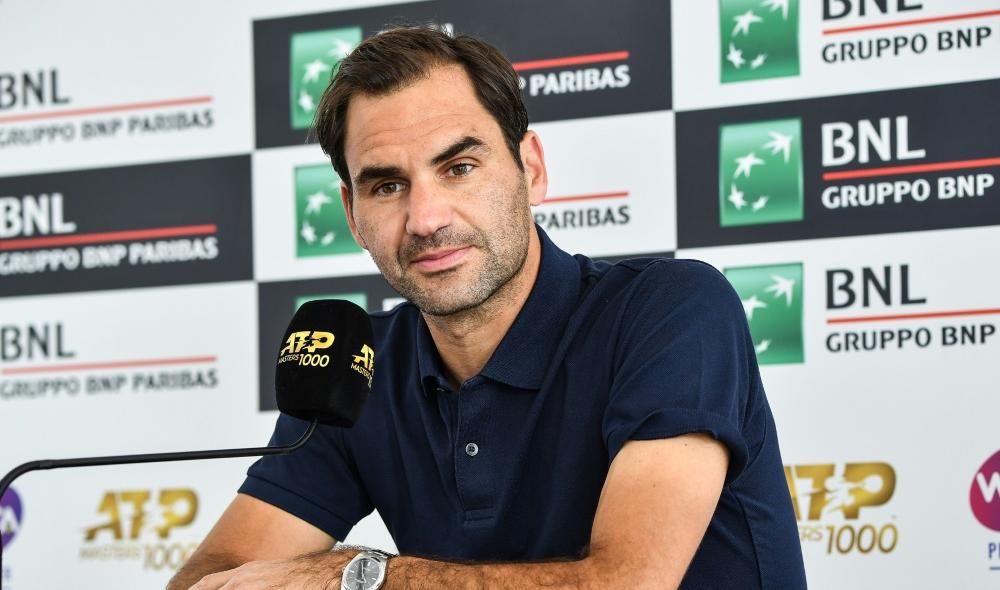 Federer withdraws from Rome quarterfinals due to an injury to his right leg