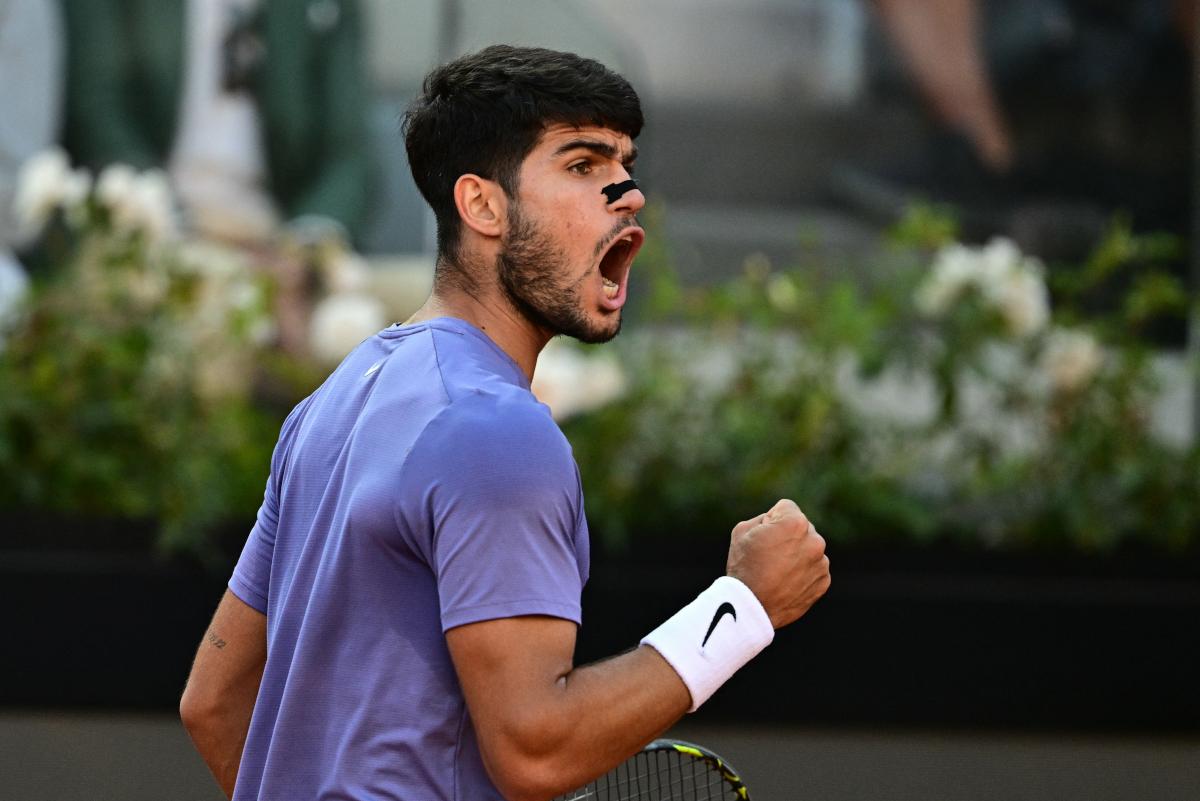 Vidéo - L’explosion de joie d’Alcaraz avec les ramasseurs de balles après son titre à Roland-Garros