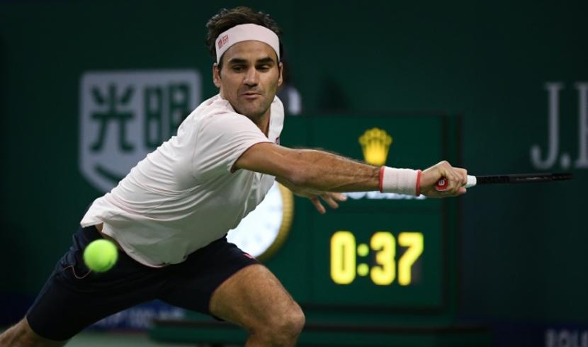 Federer se défait de Nishikori et rejoint Coric en demies à Shanghai