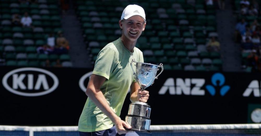 Les titres juniors de l'Open d'Australie sont remportés par la Taïwanaise E