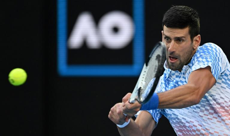 C'est parti entre Djokovic et Rublev sur la Rod Laver Arena