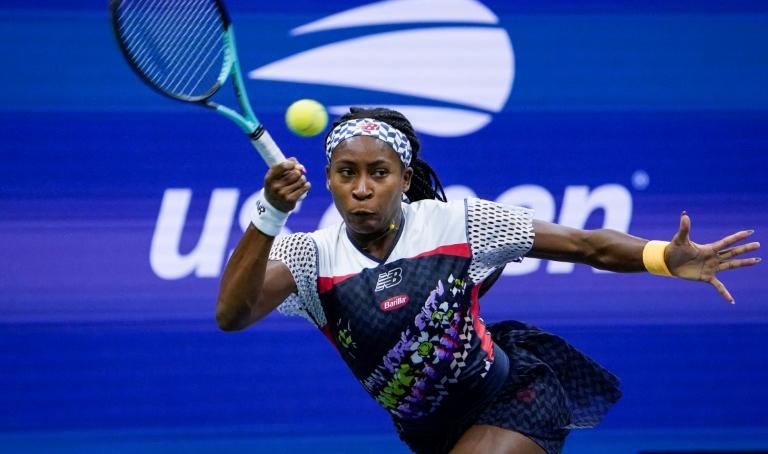 Vidéo - Sous la pluie de New York, Gauff travaille dur sur son service