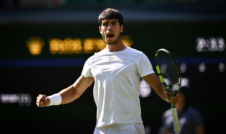 Alcaraz bat Djokovic et remporte son 1er Wimbledon !