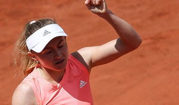 Sasnovich sort Kerber à Roland Garros