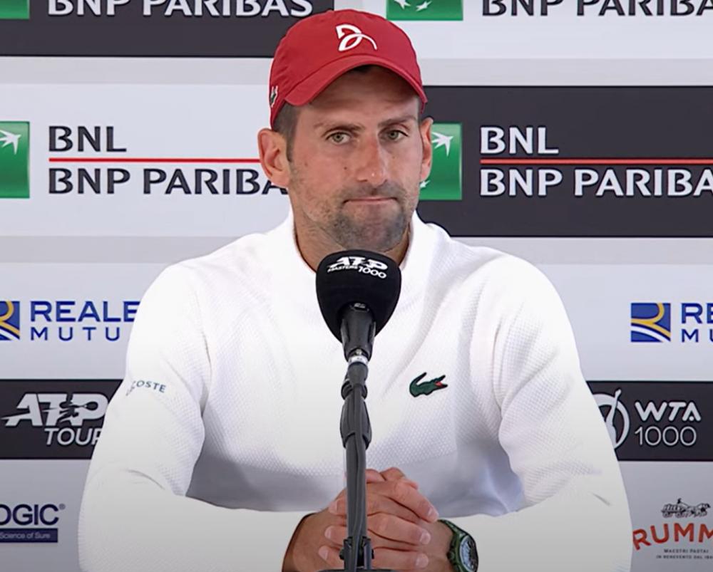 Questionné sur sa défaite, Djokovic évoque le cas de la gourde : “Je dois passer des examens médicaux pour voir ce qui se passe”
