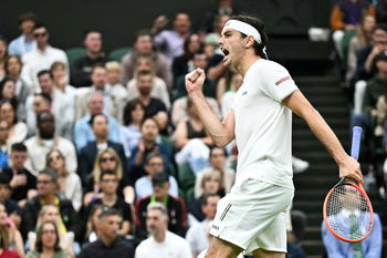 Fritz takes out Zverev, he's in the Wimbledon quarter-finals!