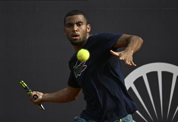 Titled in Bordeaux, Fils reassures himself before Roland-Garros