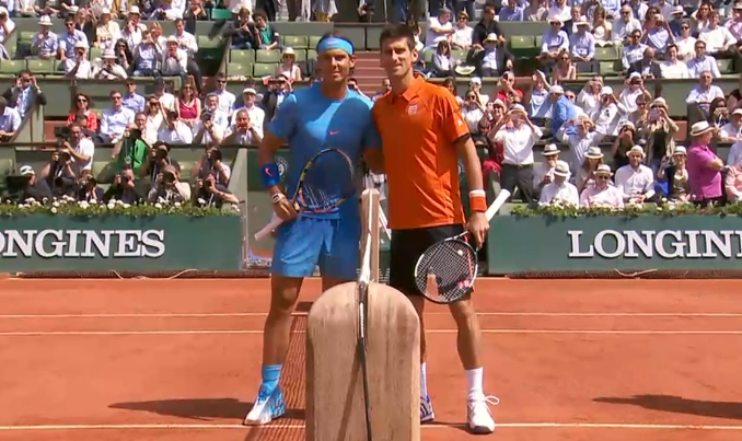 C'est parti entre Nadal et Djokovic sur le Court Philippe Chatrier 