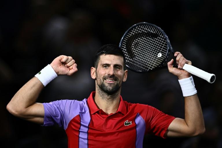 Djokovic struggles to join the quarters at Paris-Bercy!