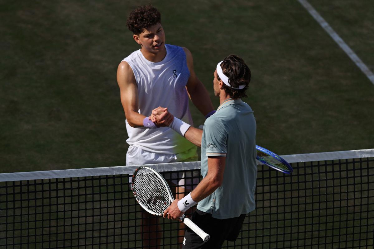Rinderknech, Lucky Loser, besiegt Shelton in der ersten Runde des Queen’s
