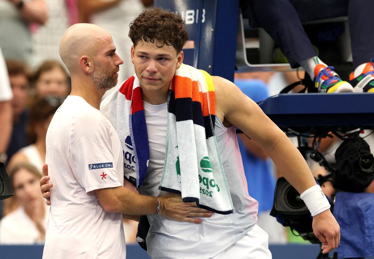 Mannarino en huitièmes de finale de l’US Open après l’abandon de Shelton