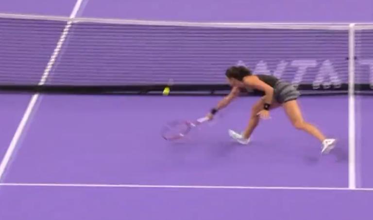 Magnifique volée de Garcia face à Sakkari en demie des WTA Finals