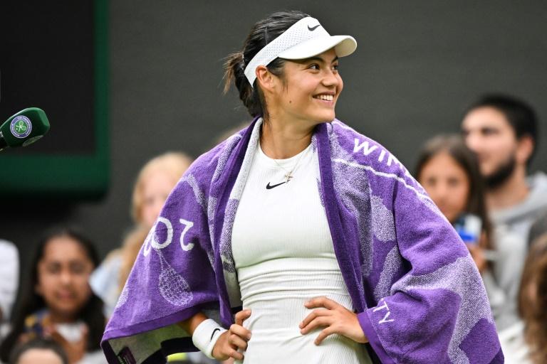 « Je fais défiler les messages et j'essaie de savoir contre qui je vais jouer », déclare Xu, adversaire de Raducanu à Wimbledon