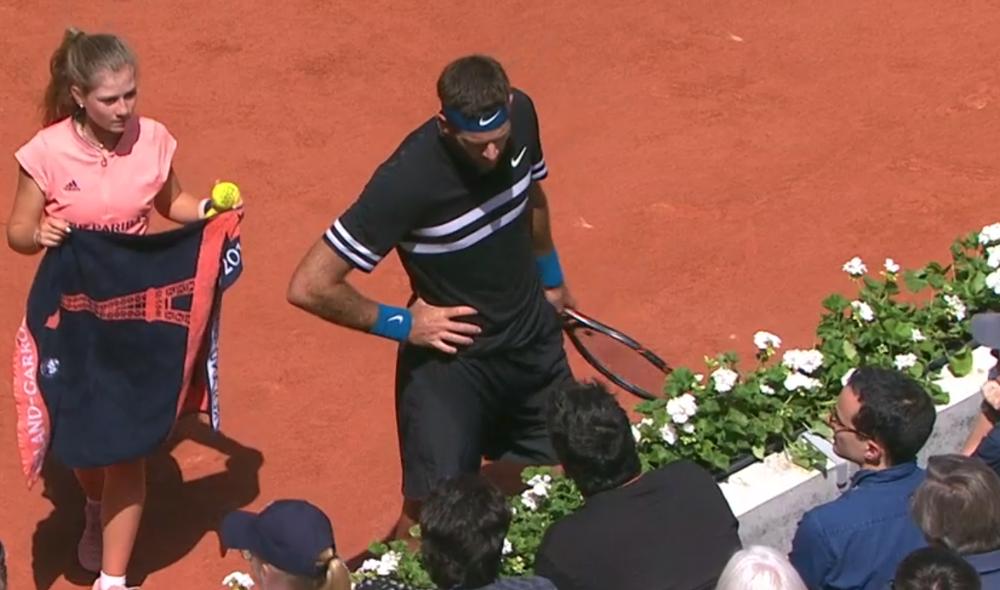 Grosse colère de Del Potro après un spectateur qui a fait du bruit sur sa 2ème balle entraînant une double faute offrant le break à Cilic.